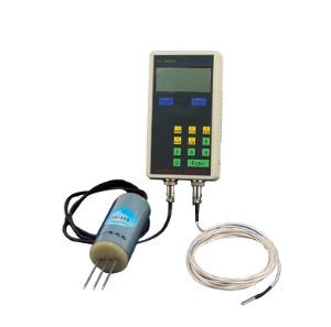 Měřič vlhkosti půdy